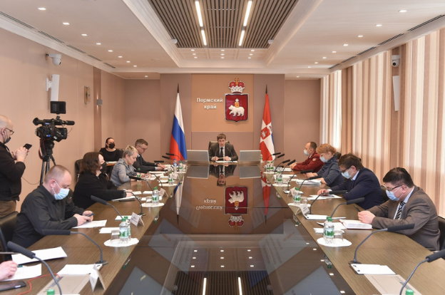 Губернатор Дмитрий Махонин поддержал отмену ряда ковидных ограничений в Прикамье
